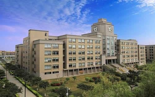 銀杏酒店管理學院酒店管理專業學子在國色天鄉陸地樂園萬圣節高校營銷大賽中展現實戰風采